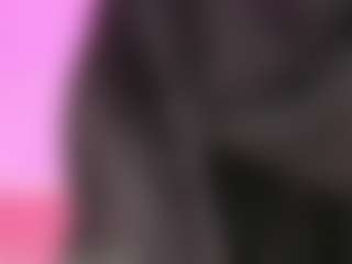 Live cam show with Lia Cox - HD on intimatelivegirls.com