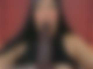 Live cam show with Lia Cox - Shaved Pussy on studioflirtlive.com