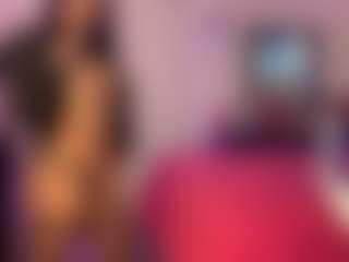 Live cam show with Mariah Exotic - New Granny on Camsoda