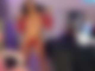 Live cam show with Mariah Exotic - Bedroom on livesuperchat.net