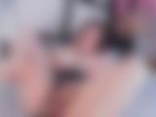 Live cam show with Elizabeth Adams - Toys on live18s.com