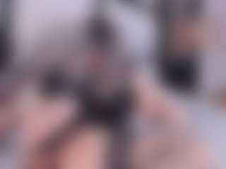 Live cam show with Elizabeth Adams - Latina on hrnylive.com | united states