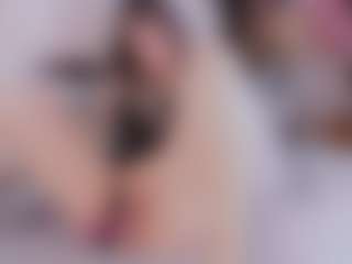 Live cam show with Elizabeth Adams - Blowjob on Milf Play