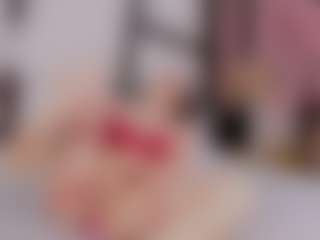 Live cam show with Elizabeth Adams - Blowjob on SinfulBabes