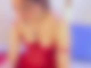 Live cam show with Elizabeth Adams - Blonde Hair on Milfs Live