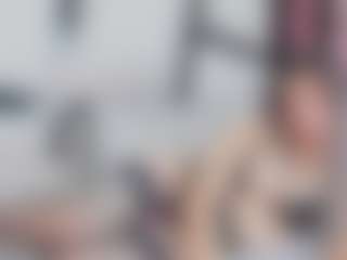 Live cam show with Elizabeth Adams - Latina MILF on livesuperchat.net | colombia