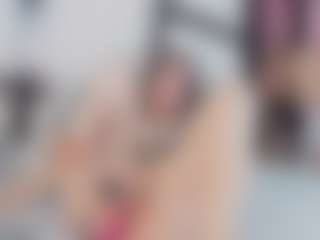 Live cam show with Elizabeth Adams - Landingstrip on Milfs Live