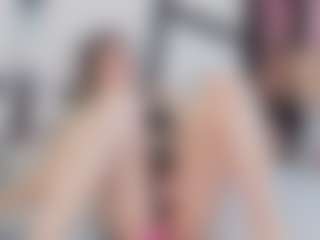 Live cam show with Elizabeth Adams - Sexwebcam on Dolls Live