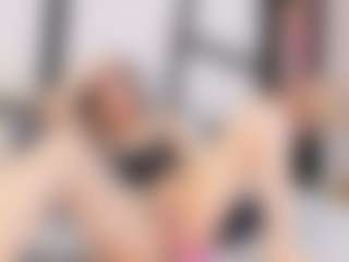 Live cam show with Elizabeth Adams - Mature on livesuperchat.net