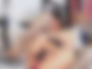 Elizabeth Adams MILF webcam performer live streaming