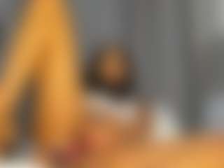 Live cam show with Hot-Mamacitah - Petite on Camsoda