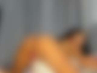 Hot-Mamacitah's Live Sex Cam Show