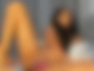 Hot-Mamacitah's Live Sex Cam Show