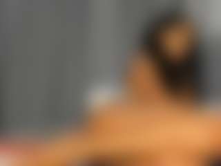 Hot-Mamacitah's Live Sex Cam Show