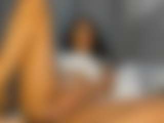 Hot-Mamacitah's Live Sex Cam Show