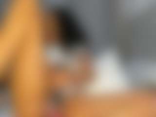 Hot-Mamacitah's Live Sex Cam Show