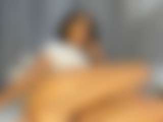 Hot-Mamacitah's Live Sex Cam Show