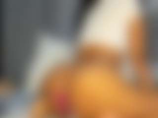 Hot-Mamacitah's Live Sex Cam Show