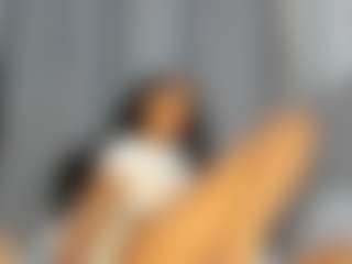 Hot-Mamacitah's Live Sex Cam Show