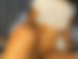 Hot-Mamacitah's Live Sex Cam Show