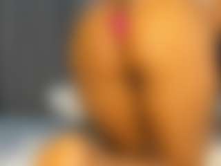 Hot-Mamacitah's Live Sex Cam Show