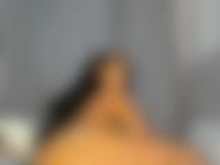 Hot-Mamacitah's Live Sex Cam Show