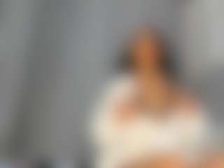 Hot-Mamacitah's Live Sex Cam Show