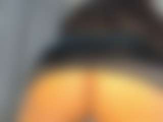 Hot-Mamacitah's Live Sex Cam Show