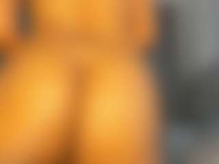 Hot-Mamacitah's Live Sex Cam Show