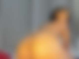 Hot-Mamacitah's Live Sex Cam Show
