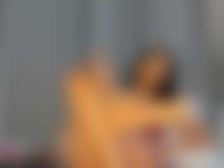 Hot-Mamacitah's Live Sex Cam Show