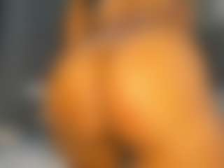 Hot-Mamacitah's Live Sex Cam Show