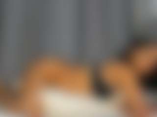Hot-Mamacitah's Live Sex Cam Show