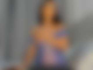 Hot-Mamacitah's Live Sex Cam Show