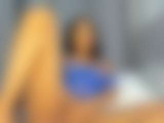 Hot-Mamacitah's Live Sex Cam Show