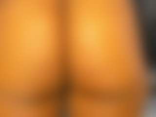 Hot-Mamacitah's Live Sex Cam Show
