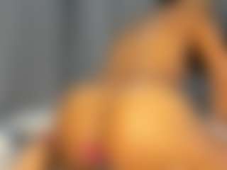 Hot-Mamacitah's Live Sex Cam Show