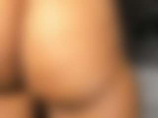 Hot-Mamacitah's Live Sex Cam Show