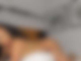 Hot-Mamacitah's Live Sex Cam Show