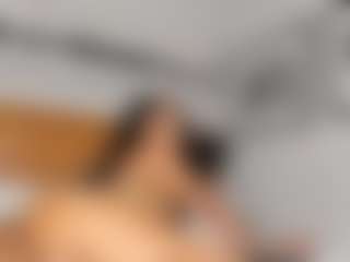 Hot-Mamacitah's Live Sex Cam Show