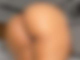 Hot-Mamacitah's Live Sex Cam Show