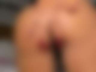 Live cam show with Hot-Mamacitah - Full Nudity on camwithhim.com