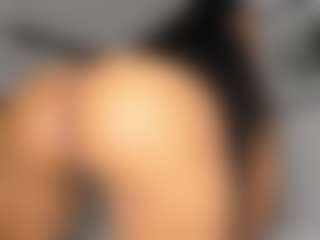 Hot-Mamacitah's Live Sex Cam Show