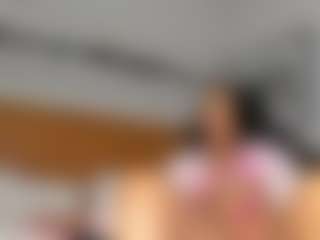 Hot-Mamacitah's Live Sex Cam Show