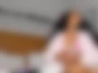 Hot-Mamacitah's Live Sex Cam Show