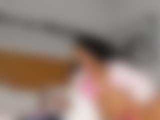 Hot-Mamacitah's Live Sex Cam Show