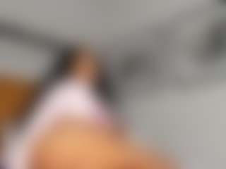 Hot-Mamacitah's Live Sex Cam Show