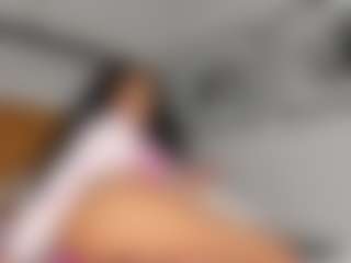 Live cam show with Hot-Mamacitah - Petite Toys on TeamSkeetLive