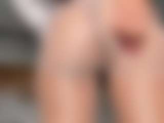 Hot-Mamacitah's Live Sex Cam Show