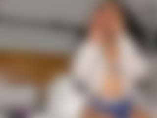 Hot-Mamacitah's Live Sex Cam Show